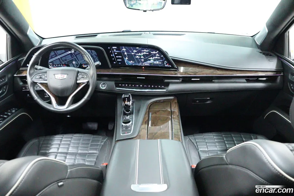 Cadillac Escalade 6.2 2022 — миниатюра 2