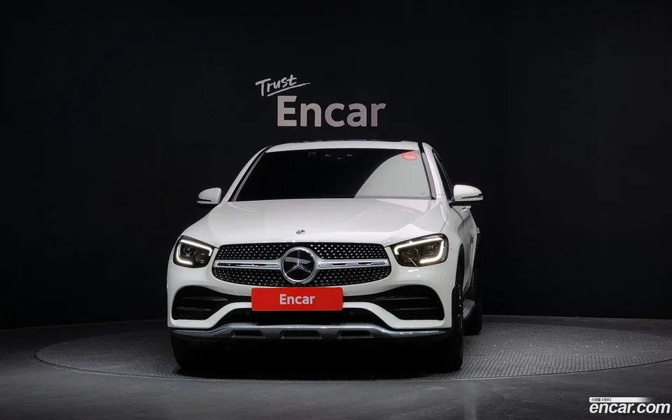 Mercedes-Benz GLC-Class GLC300 4MATIC 2023 — thumbnail 3