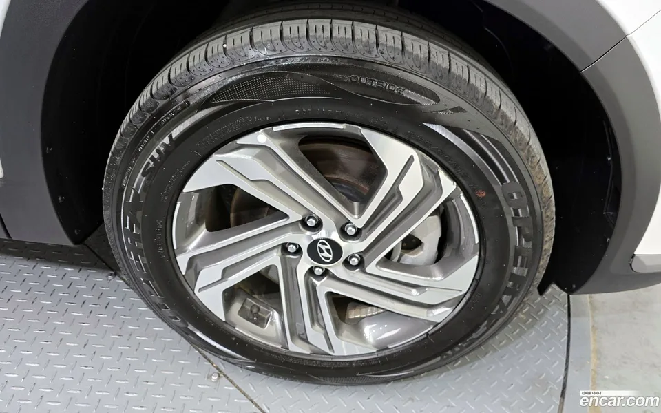 Hyundai SantaFe 2.5T 4WD 2023 — миниатюра 2