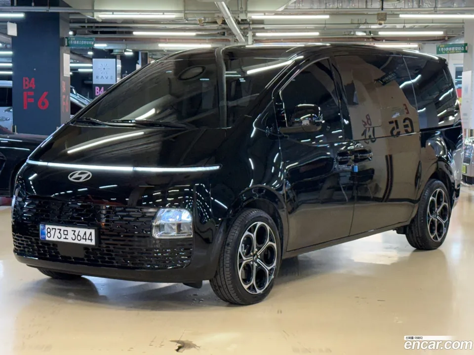 Hyundai Staria 2024