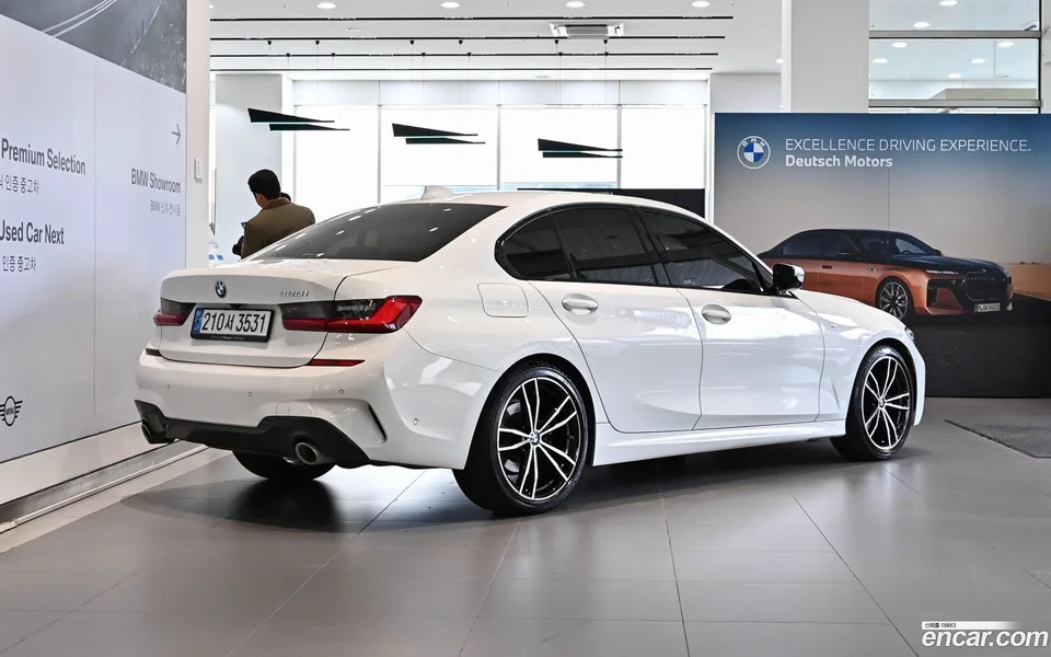 BMW 3 Series 320i M 2022 — миниатюра 4