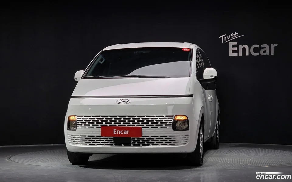 Hyundai Staria 4WD 9 2022 — миниатюра 3