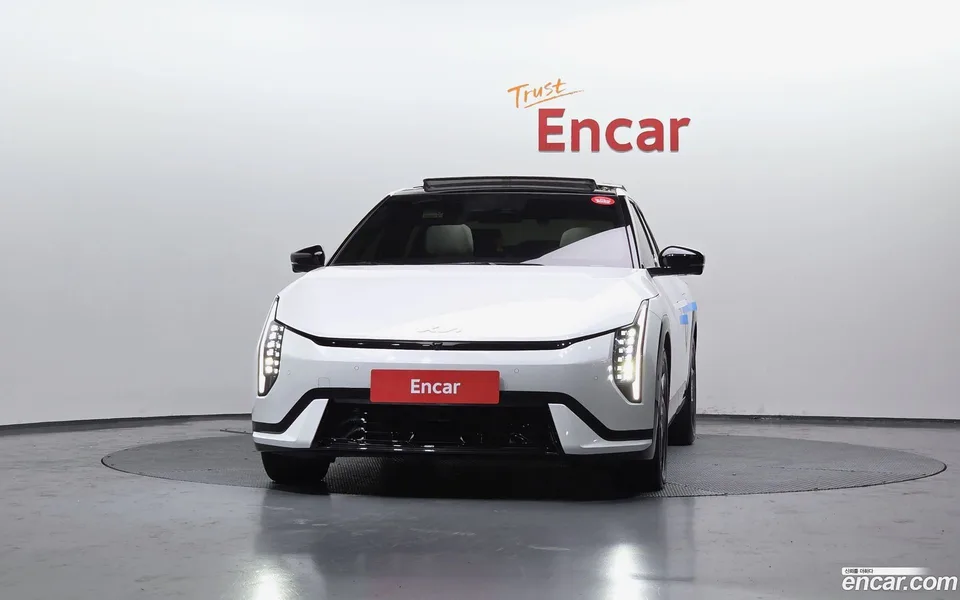 Kia EV4 2WD 2025 — миниатюра 3