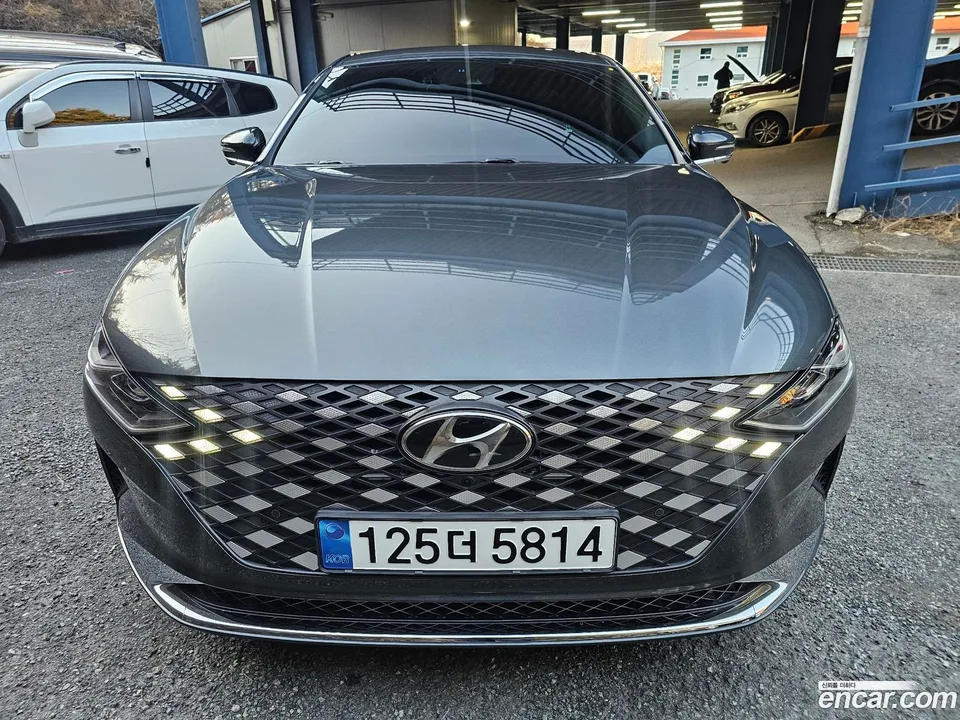 Hyundai Grandeur IG 2.5 2022 — фото 1, купить с доставкой в Москву