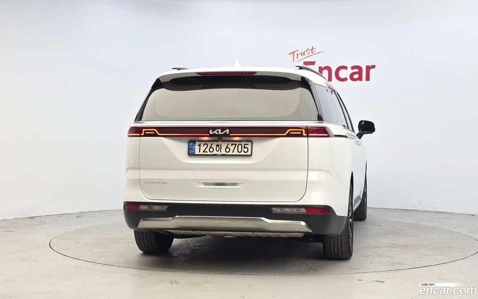 Kia Carnival 9 2022 — миниатюра 4