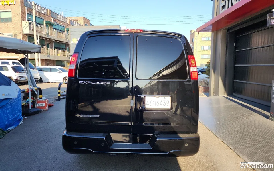 Chevrolet Express Van 6.5 2024 — миниатюра 4
