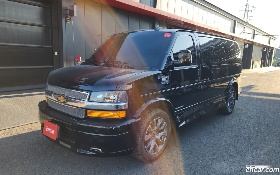 Chevrolet Express Van 6.5 2024 — фото 1, купить с доставкой в Москву
