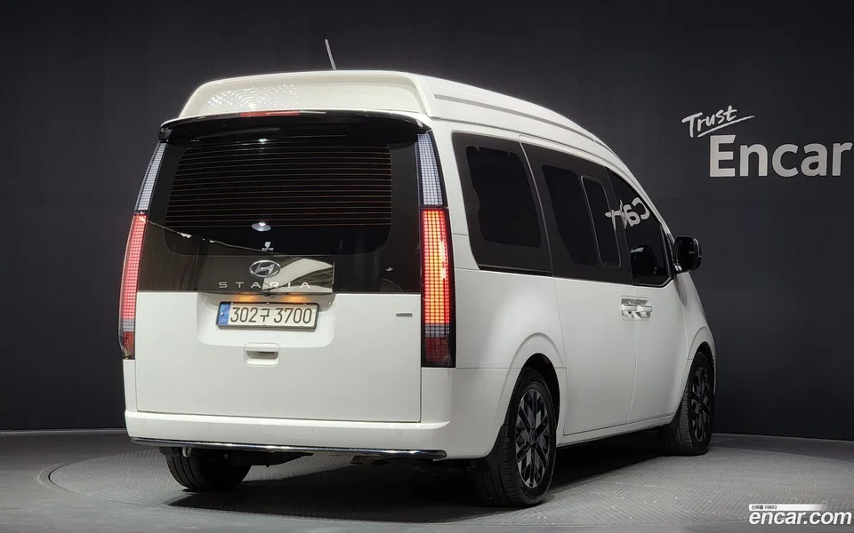 Hyundai Staria 4WD 9 2022 — миниатюра 2