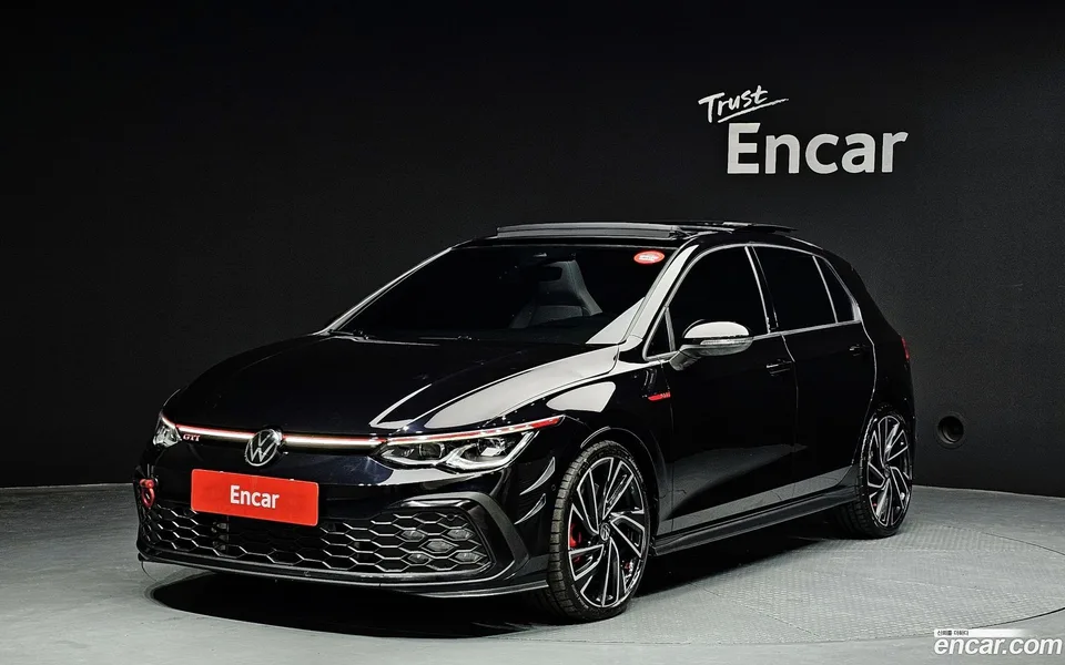 Volkswagen Golf 2.0 GTI 2023 — фото 1, купить с доставкой в Москву