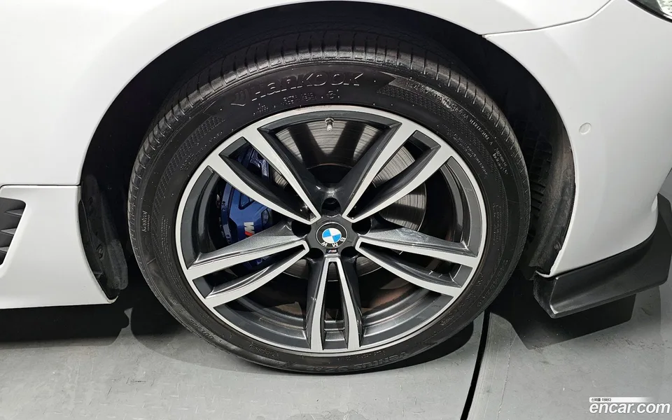 BMW 6 Series GT 620d M 2022 — миниатюра 2