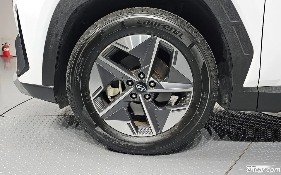 Hyundai Tucson NX4 1.6 2WD 2024 — миниатюра 2
