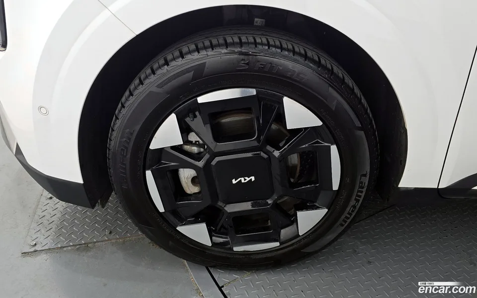 Kia Carnival HEV 9 2024 — миниатюра 5