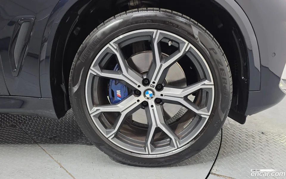 BMW X5 xDrive 30d M 2023 — миниатюра 5