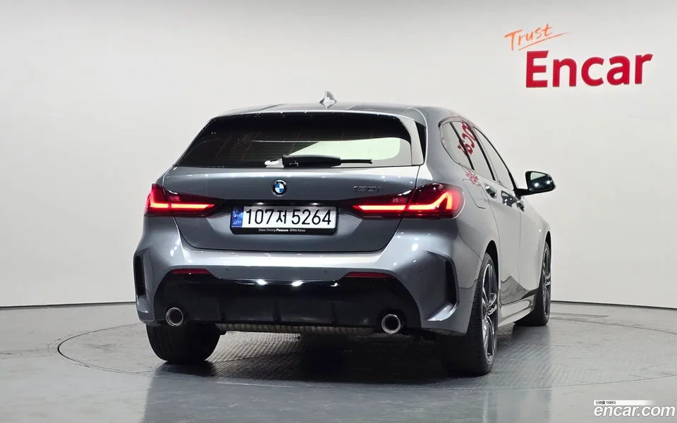 BMW 1 Series 120i M 2024 — миниатюра 4
