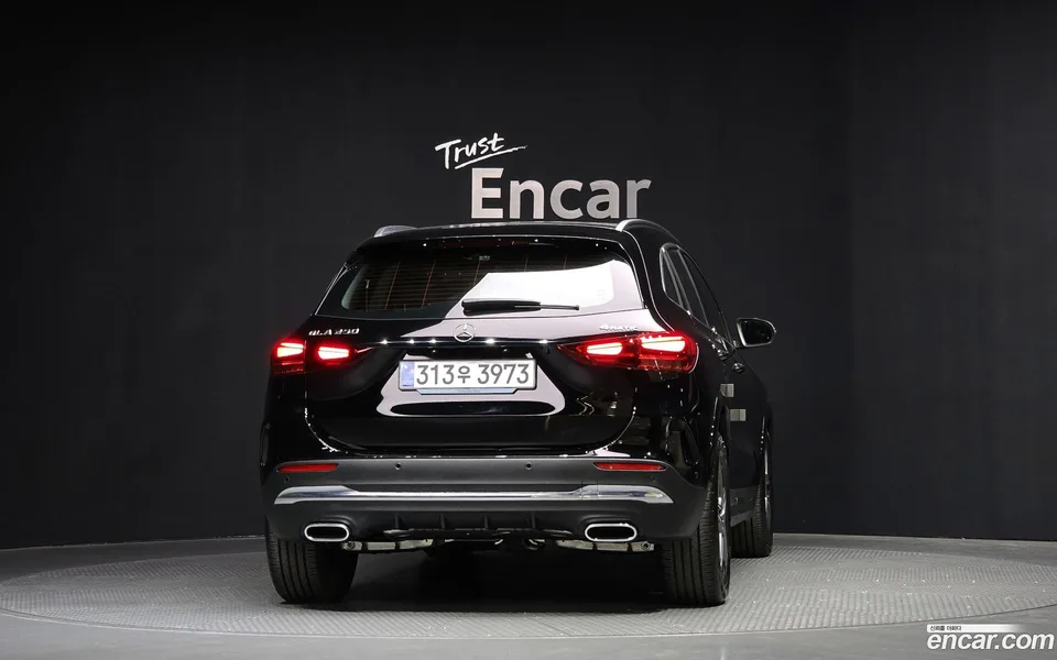 Mercedes-Benz GLA-Class GLA250 4MATIC 2025 — миниатюра 4