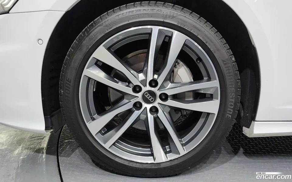Audi A6 45 TFSI 2023 — миниатюра 2