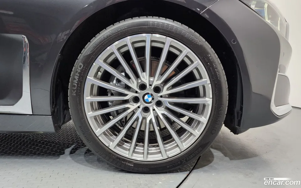 BMW 7 Series 730d xDrive 2022 — миниатюра 2