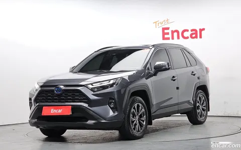 Toyota RAV4 2024 buy in Moscow