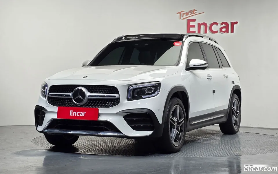 Mercedes-Benz GLB-Class GLB250 4MATIC 2022 — фото 1, купить с доставкой в Москву