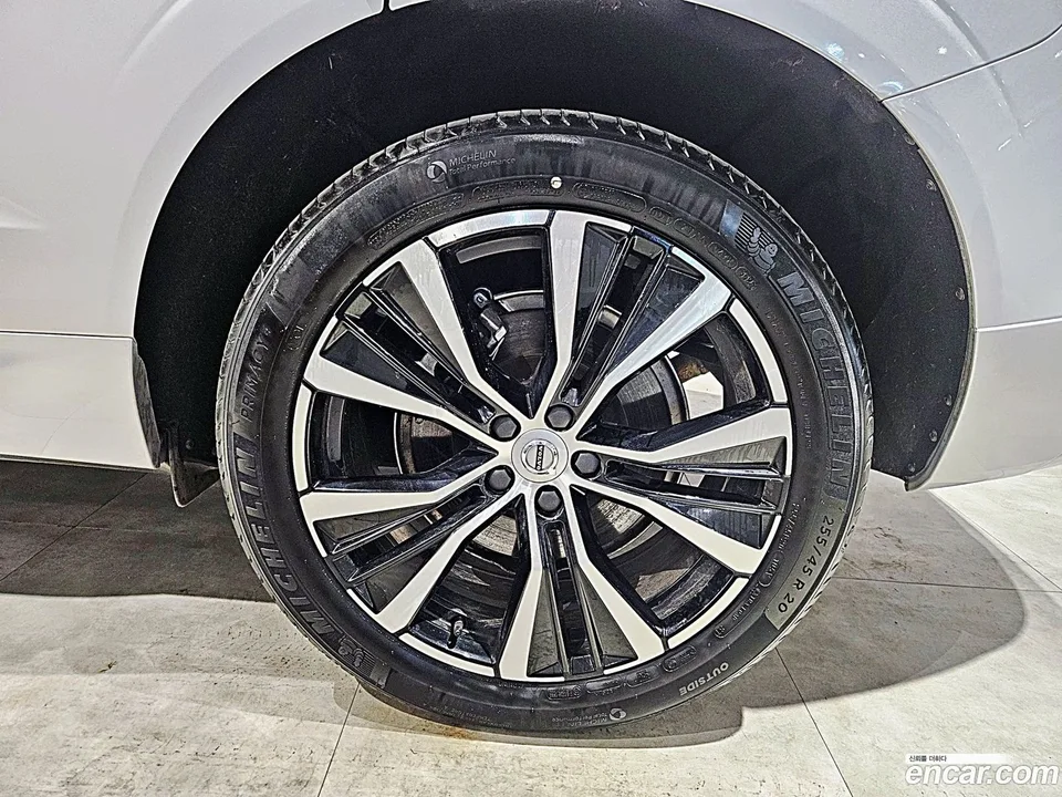 Volvo XC60 B6 2023 — миниатюра 5