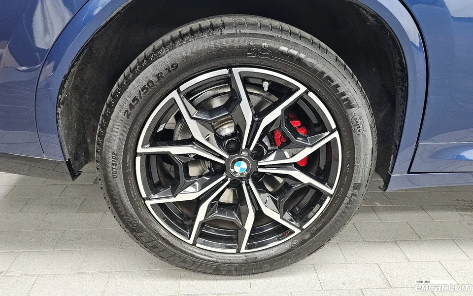 BMW X4 xDrive 20d M 2023 — миниатюра 5