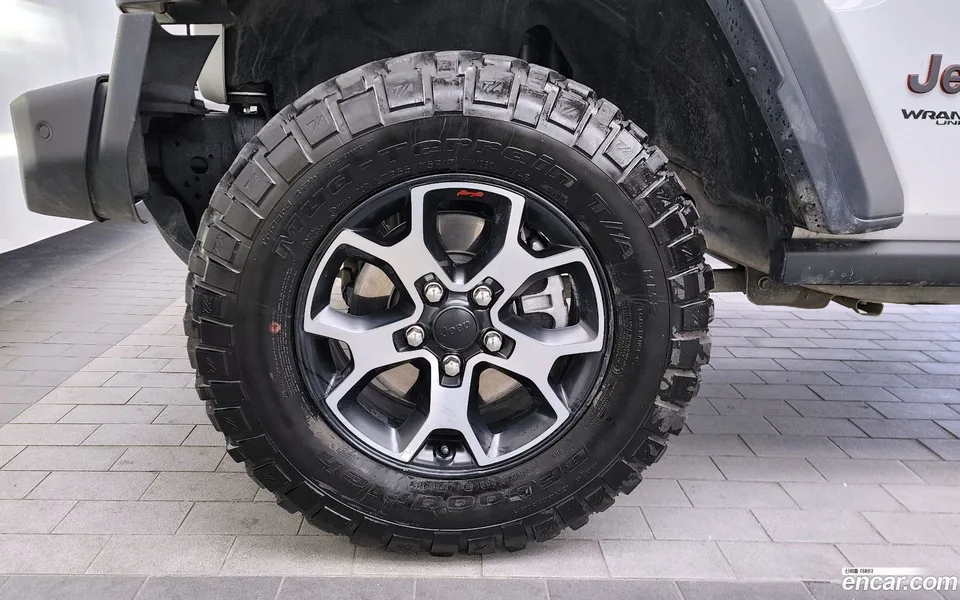 Jeep Wrangler 2.0 4 2022 — миниатюра 2