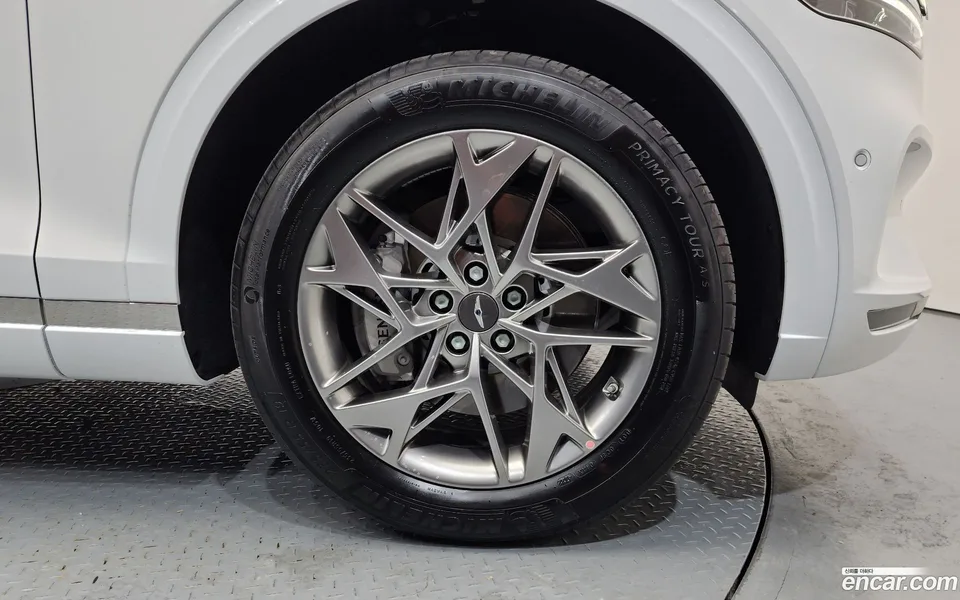 Genesis GV70 2.5T AWD 2023 — миниатюра 2