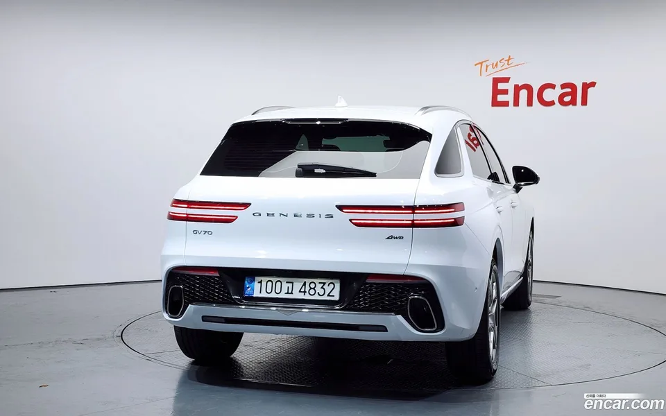 Genesis GV70 2.5T AWD 2023 — миниатюра 4