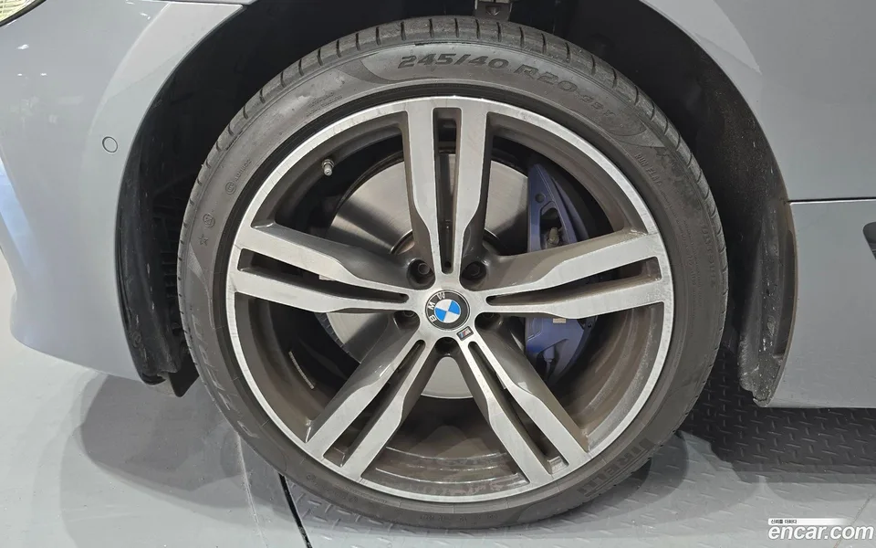 BMW 6 Series GT 630i xDrive M 2023 — миниатюра 5