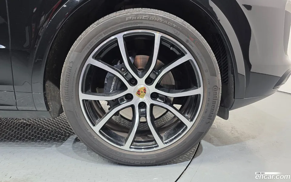 Porsche Cayenne 3.0 2023 — миниатюра 5