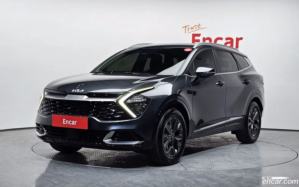 Kia Sportage 1.6 2WD 2022 — фото 1, купить с доставкой в Москву