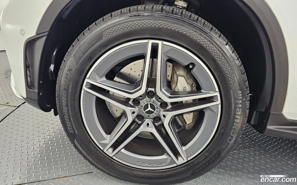 Mercedes-Benz GLC-Class GLC300e 4MATIC 2022 — миниатюра 2