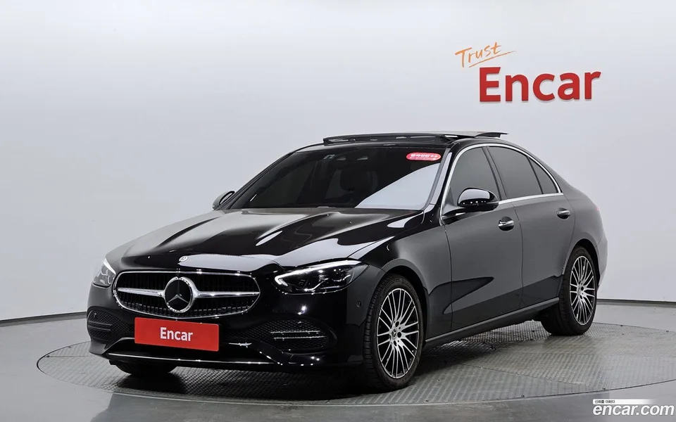 Mercedes-Benz C-Class C300 4MATIC 2024 — фото 1, купить с доставкой в Москву