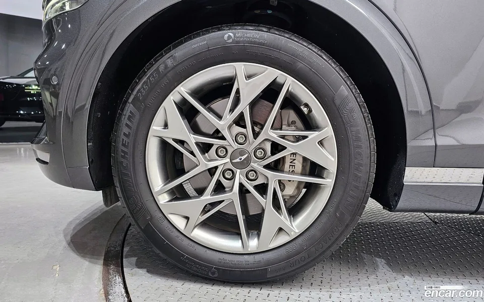 Genesis GV70 2.5T 2WD 2022 — миниатюра 2