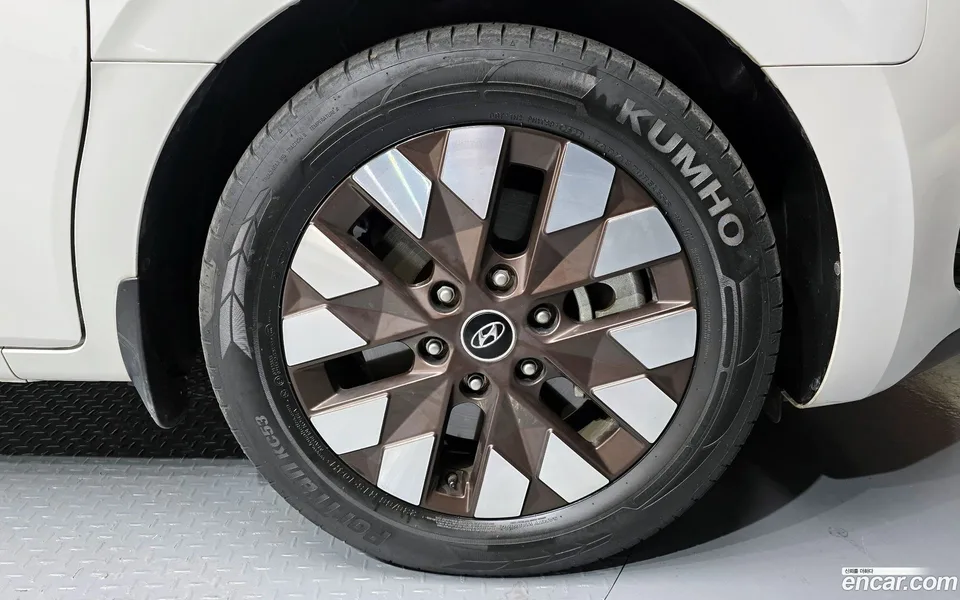 Hyundai Staria 4WD 9 2022 — миниатюра 5