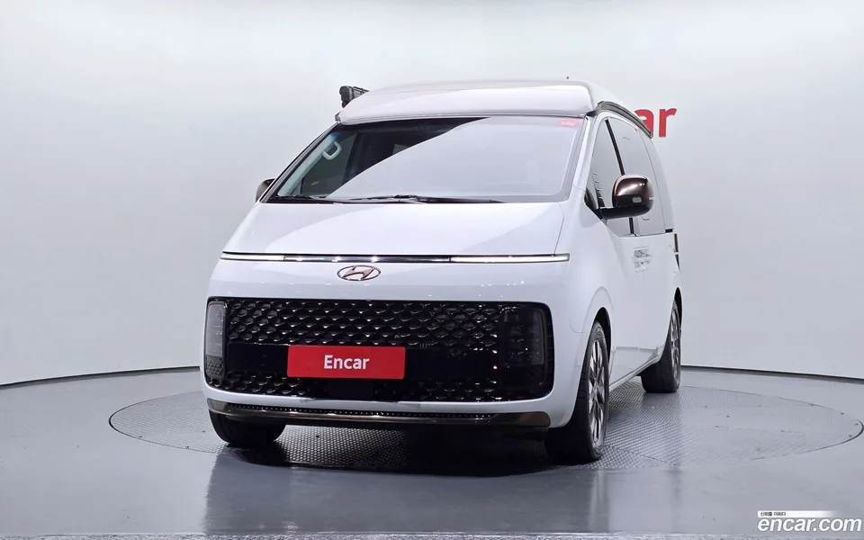 Hyundai Staria 2WD 2024 — миниатюра 3