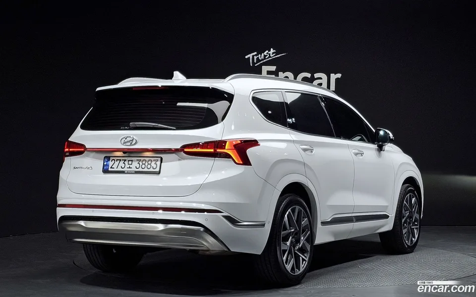 Hyundai SantaFe 2.5T 2WD 2023 — миниатюра 2