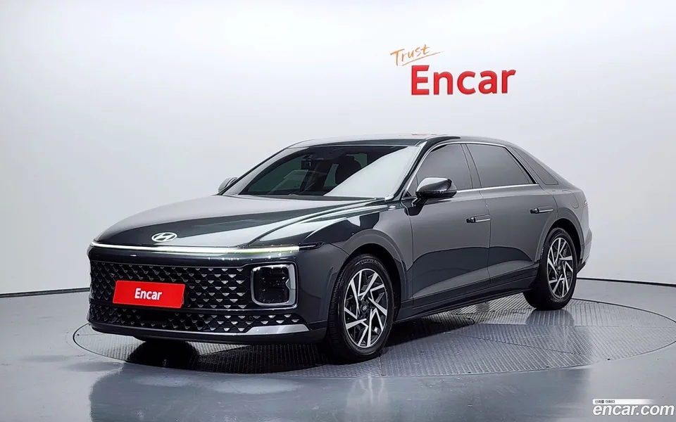 Hyundai Grandeur 2.5 2WD 2022 — фото 1, купить с доставкой в Москву