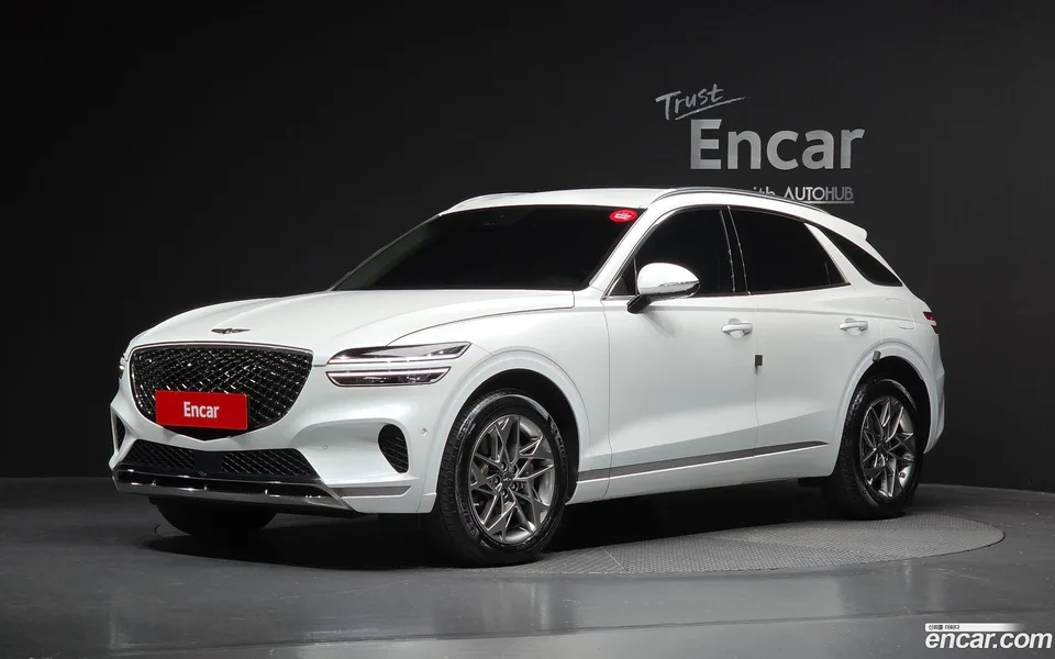 Genesis GV70 2.5T AWD 2024 — фото 1, купить с доставкой в Москву