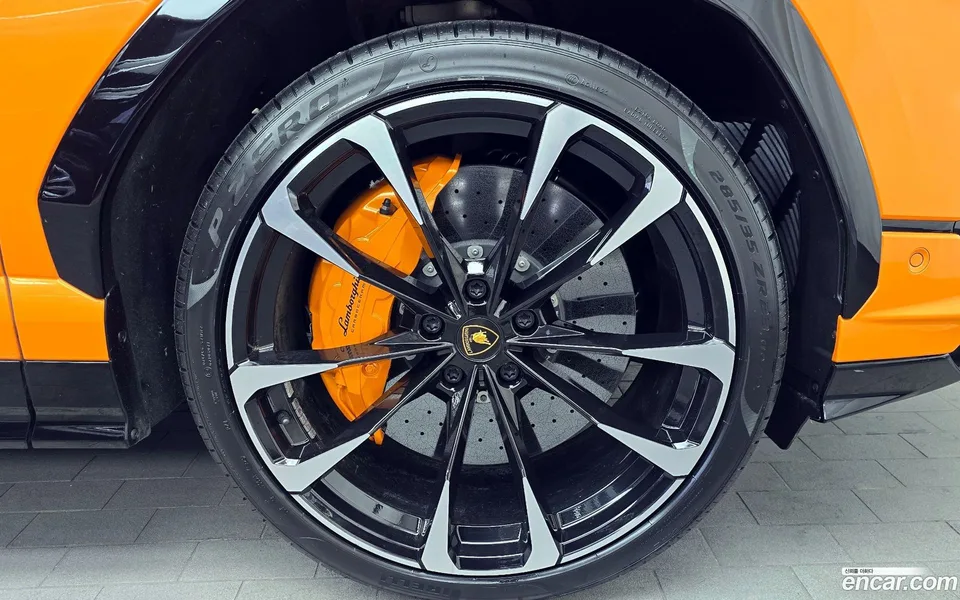 Lamborghini Urus 4.0 V8 S 2024 — миниатюра 2