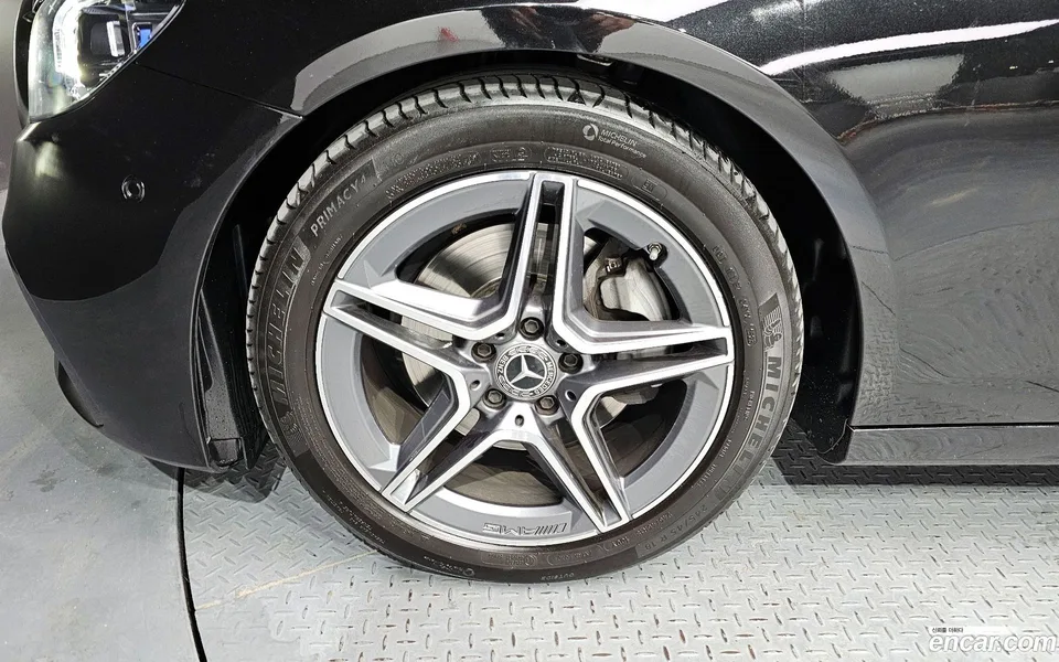 Mercedes-Benz E-Class E250 AMG Line 2023 — миниатюра 5