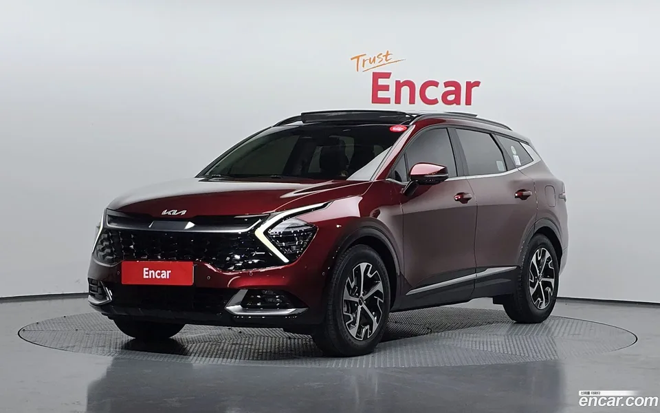 Kia Sportage Hybrid 4WD 2023 — фото 1, купить с доставкой в Москву