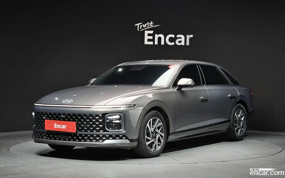 Hyundai Grandeur 2.5 2WD 2025 — фото 1, купить с доставкой в Москву