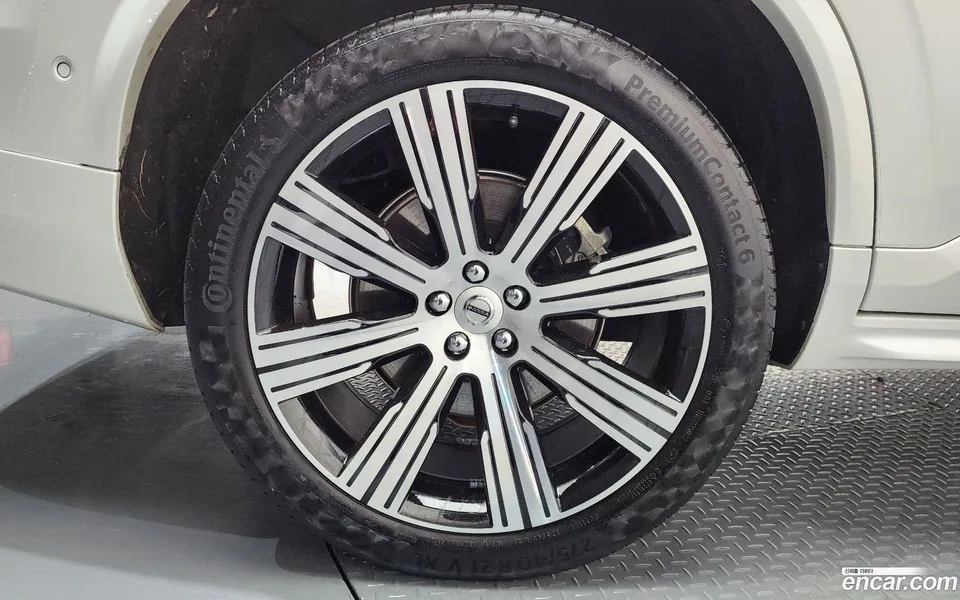 Volvo XC90 T8 2023 — миниатюра 2