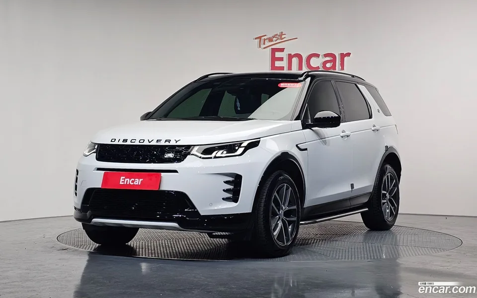 Land Rover Discovery Sport P250 SE 2024 — фото 1, купить с доставкой в Москву