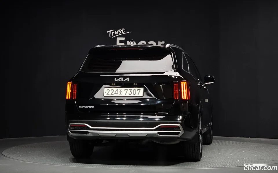 Kia Sorento 2.5T 2WD 2023 — миниатюра 4
