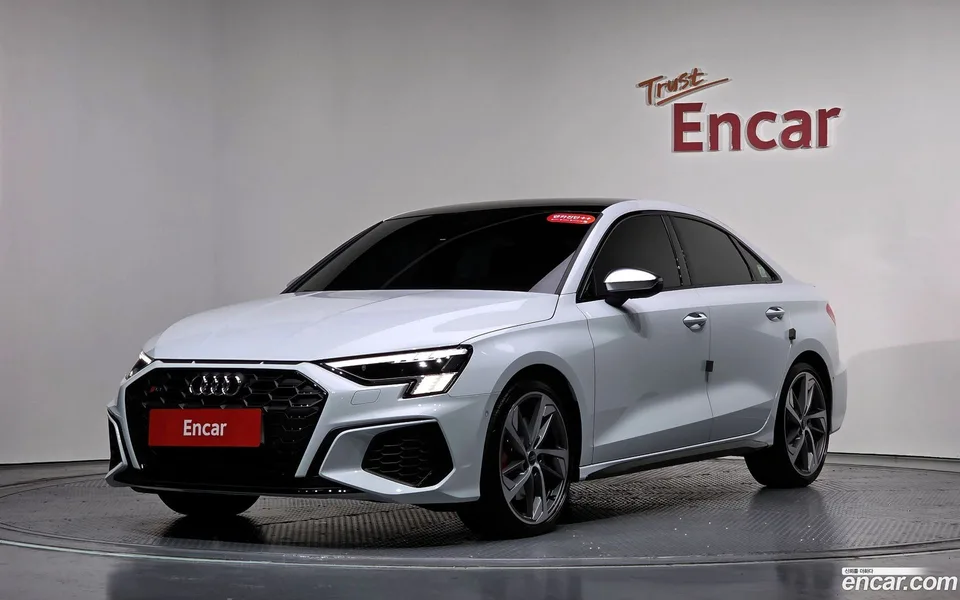 Audi S3 (8Y) 2.0 TFSI 2023 — фото 1, купить с доставкой в Москву
