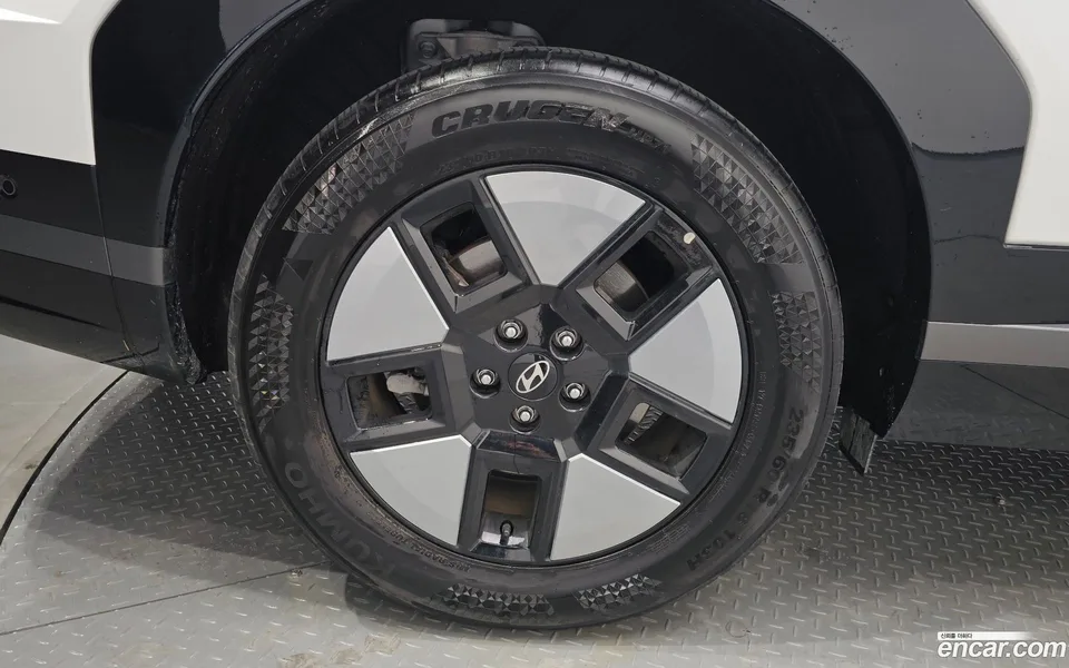 Hyundai SantaFe HEV 1.6 2WD 2023 — миниатюра 2