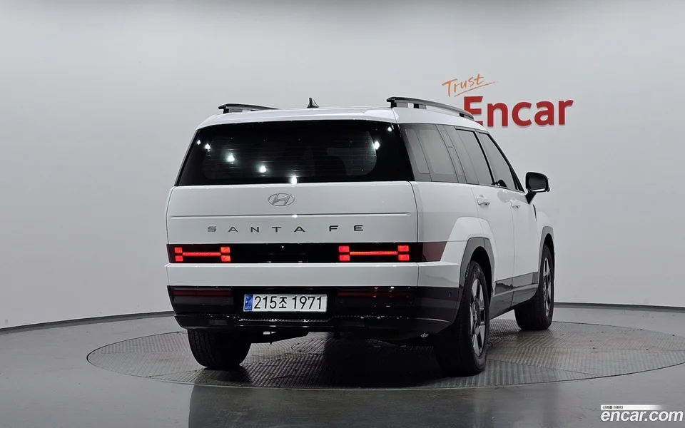 Hyundai SantaFe HEV 1.6 2WD 2023 — миниатюра 4