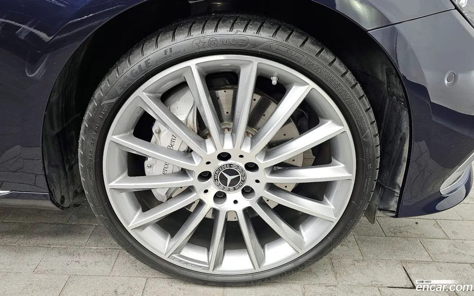 Mercedes-Benz E-Class E450 4MATIC 2023 — миниатюра 2